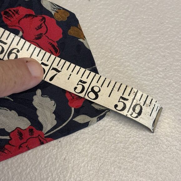 VTG Valentino Pietro Paris Rome Beverly Hills Floral Hand Fashioned  Silk Tie - Picture 10 of 10